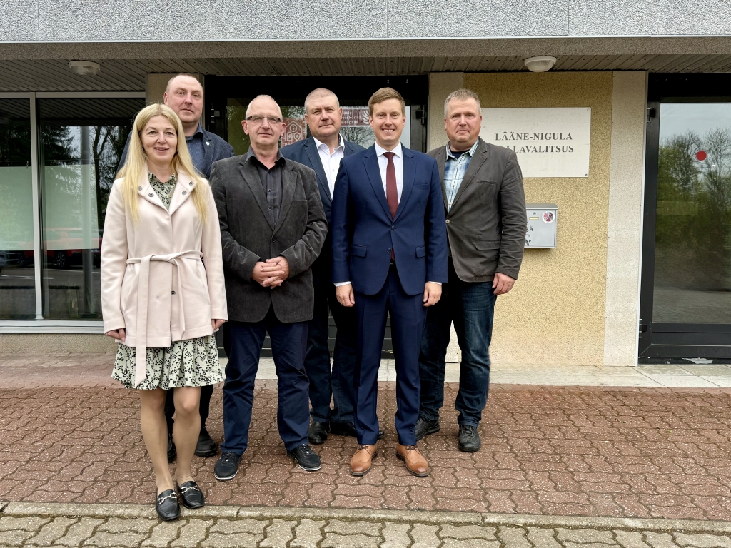 13. mail külastas Lääne-Nigula valda majandus- ja tööstusminister Erki Keldo